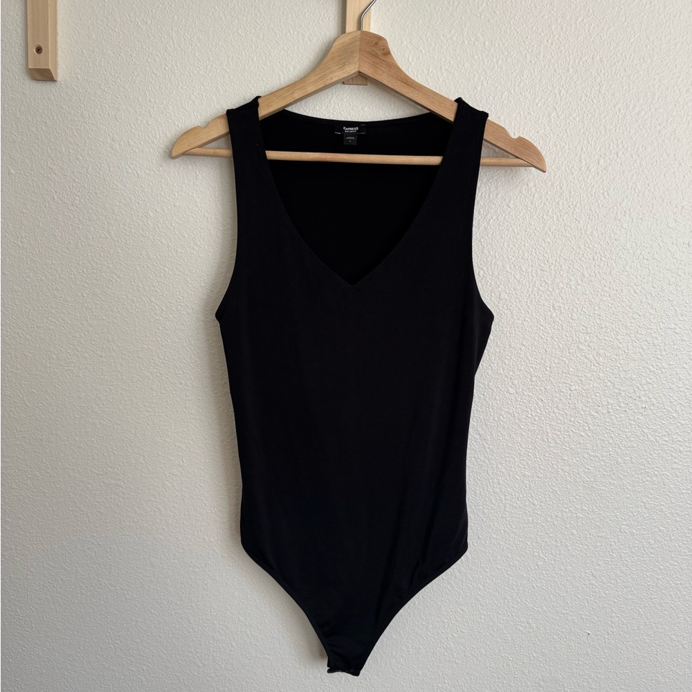 Express v-neck Bodysuit